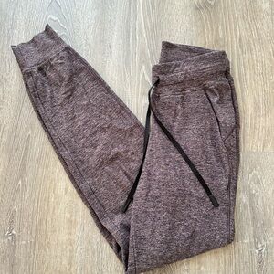 Lululemon Ready to Rulu jogger pants size 2